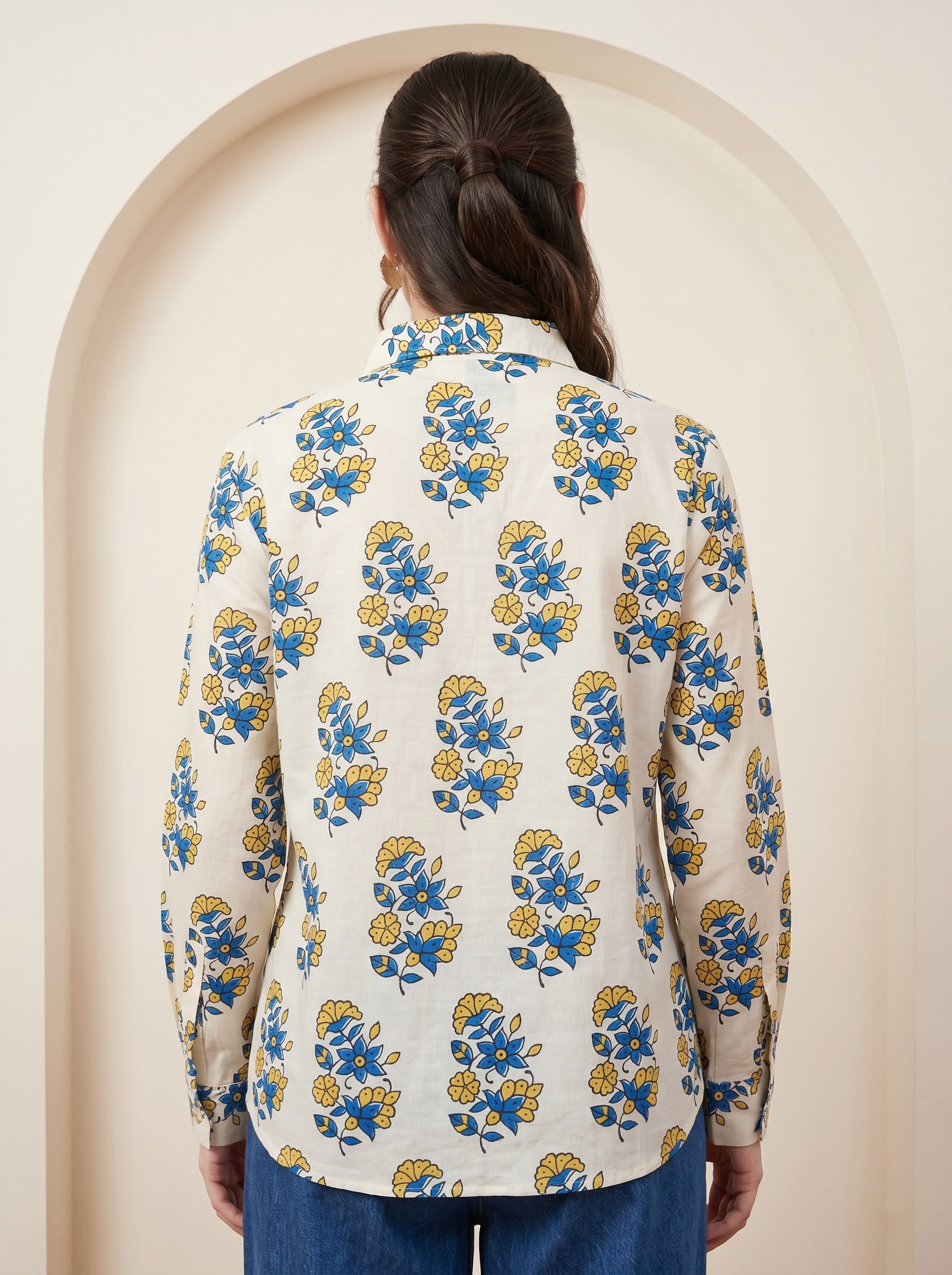 Cream and Blue Pure Cotton Floral Print Straight Shirt Featuring Contrasting Pockets and a Standard Collar Design