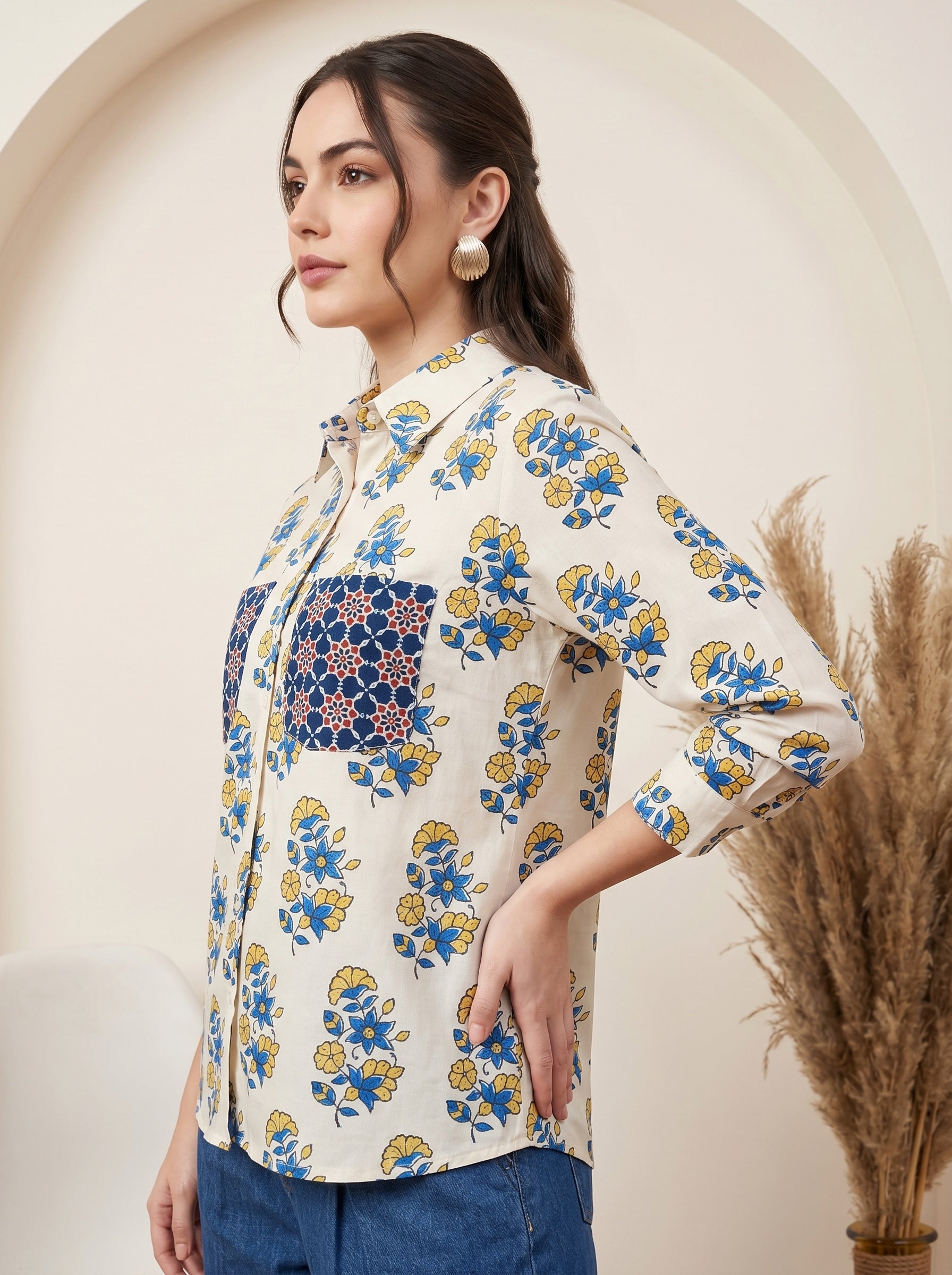 Cream and Blue Pure Cotton Floral Print Straight Shirt Featuring Contrasting Pockets and a Standard Collar Design