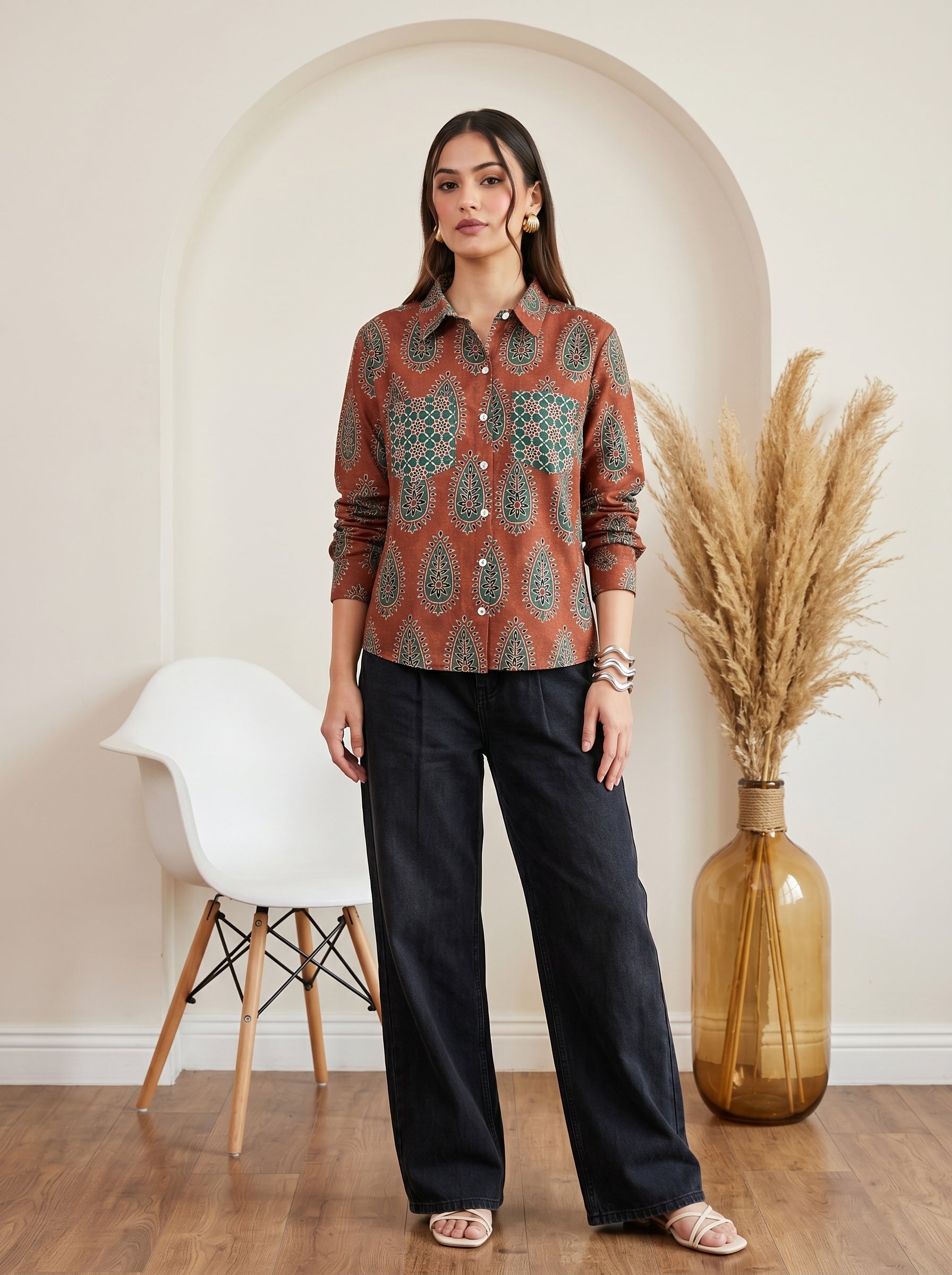 Brown and Green Pure Cotton Printed Regular Shirt Featuring Contrasting Pockets and a Standard Collar Design